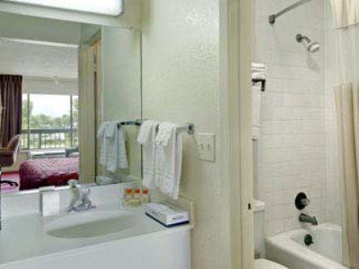 Travelodge By Wyndham Fort Myers North North Fort Myers Phòng bức ảnh